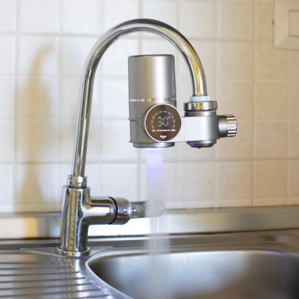 ACQUAPURE™ - Filtro Universale con Purificazione UV e Display Digitale